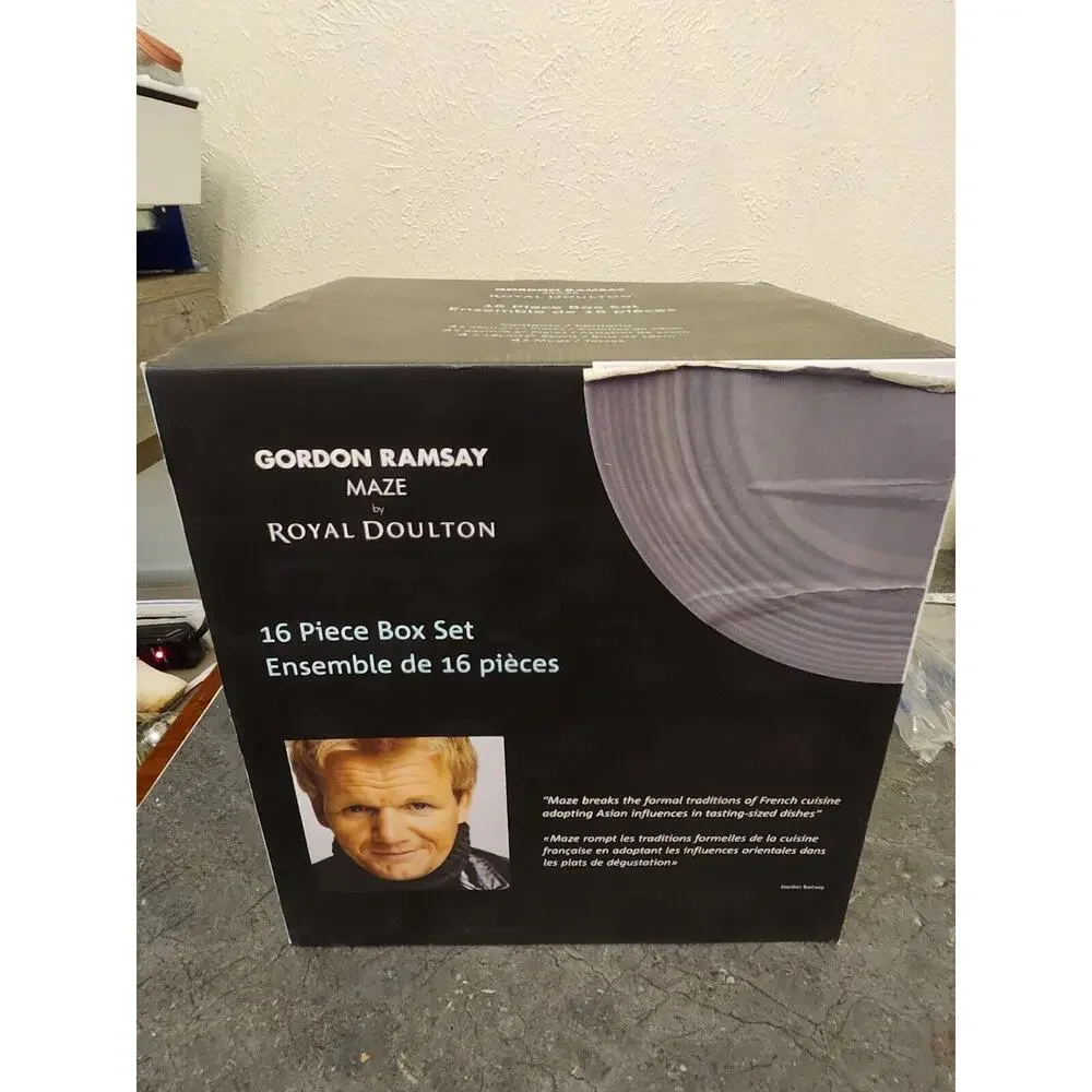 Royal Doulton Gordon‎ Ramsay MAZE Grey 16 Pieces Set Service for 4